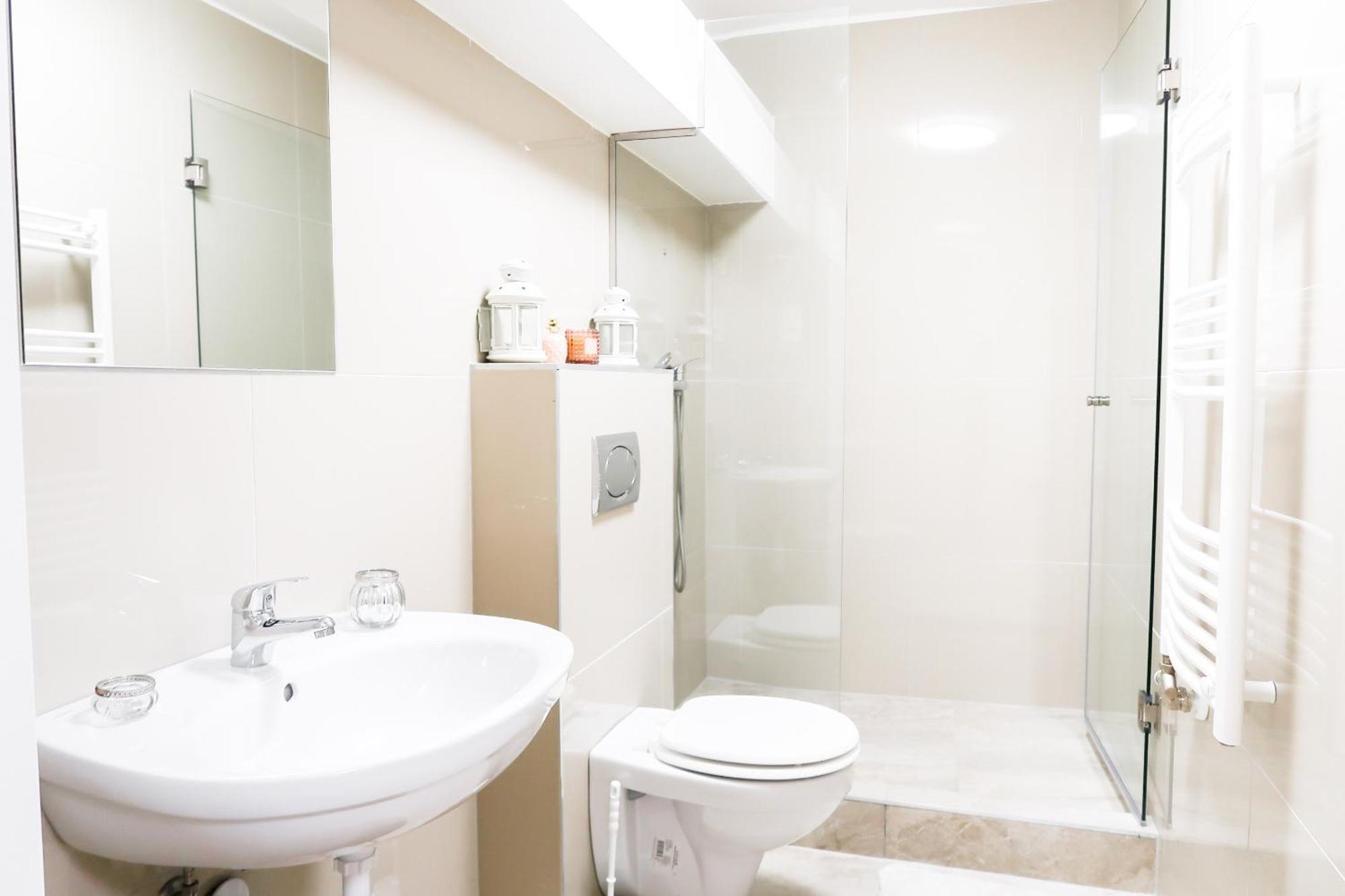Budapest City Center, Nicely Renovated Apartment With 3 Bedrooms Buitenkant foto